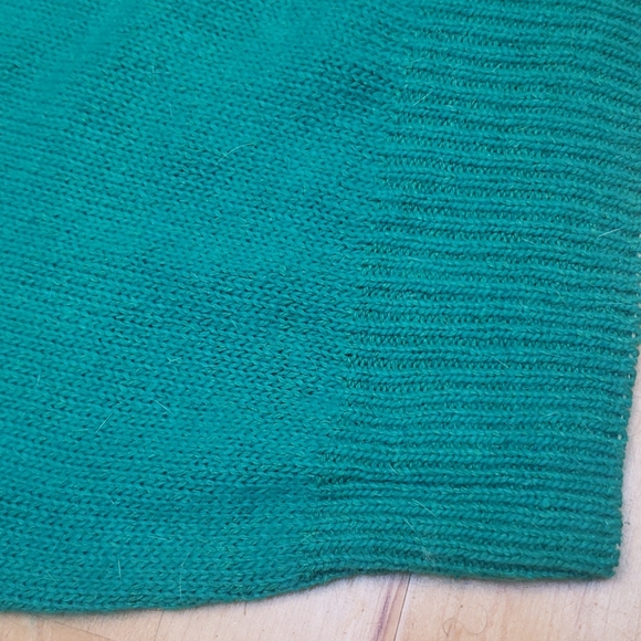 Shapely Knits - Picture 6 of 8